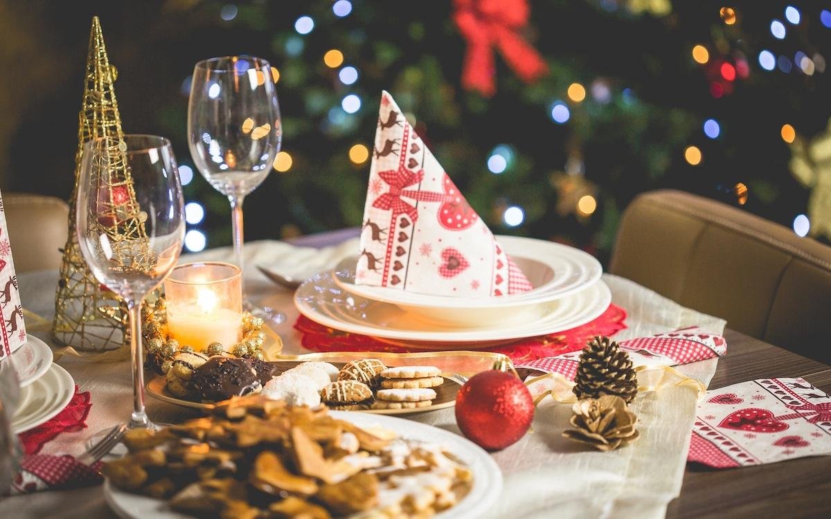 Christmas Dinner Ideas - AJ Paris Travel Magazine